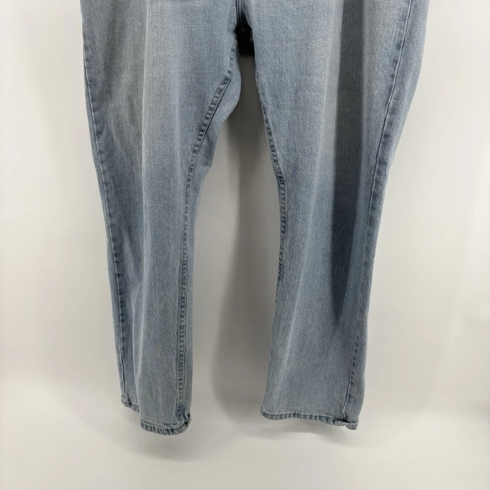 Wrangler Men's‎ 42X28 (Tag 44X30) Jeans Vintage Flex Fit Waist Light Blue STAIN